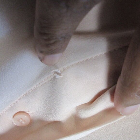 Club Monaco Silk Button Up Blouse Women M Peach Ruffle Long Sleeve Classy 128 - Picture 10 of 13